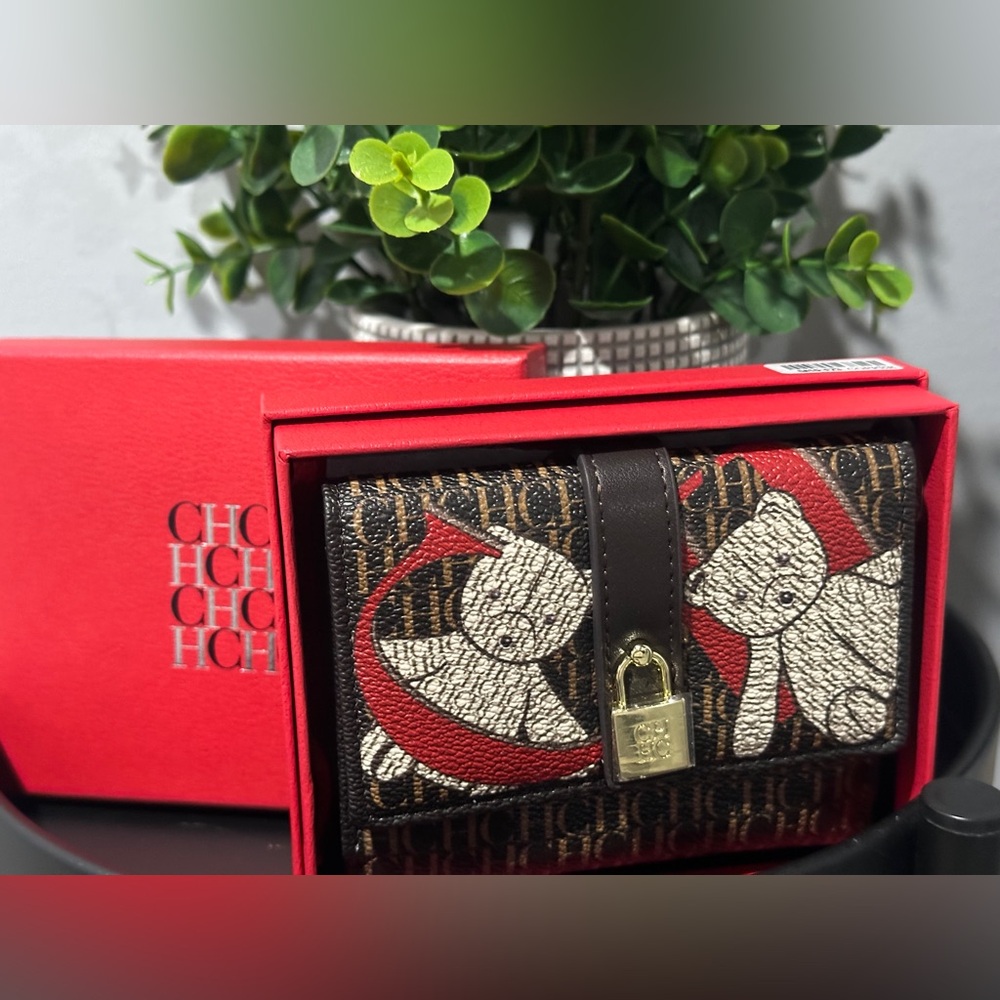 Carolina Herrera ID Wallet – Luxury Designer Card Holder